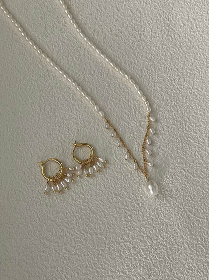 "Fleur" Freshwater Pearl Set – Soft Light in Motion