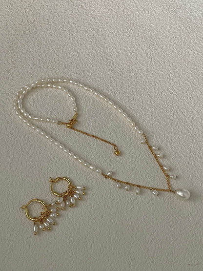 “Fleur” Freshwater Pearl Layering Necklace - SOLIS