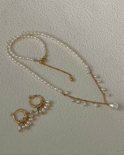 "Fleur" Freshwater Pearl Set – Soft Light in Motion