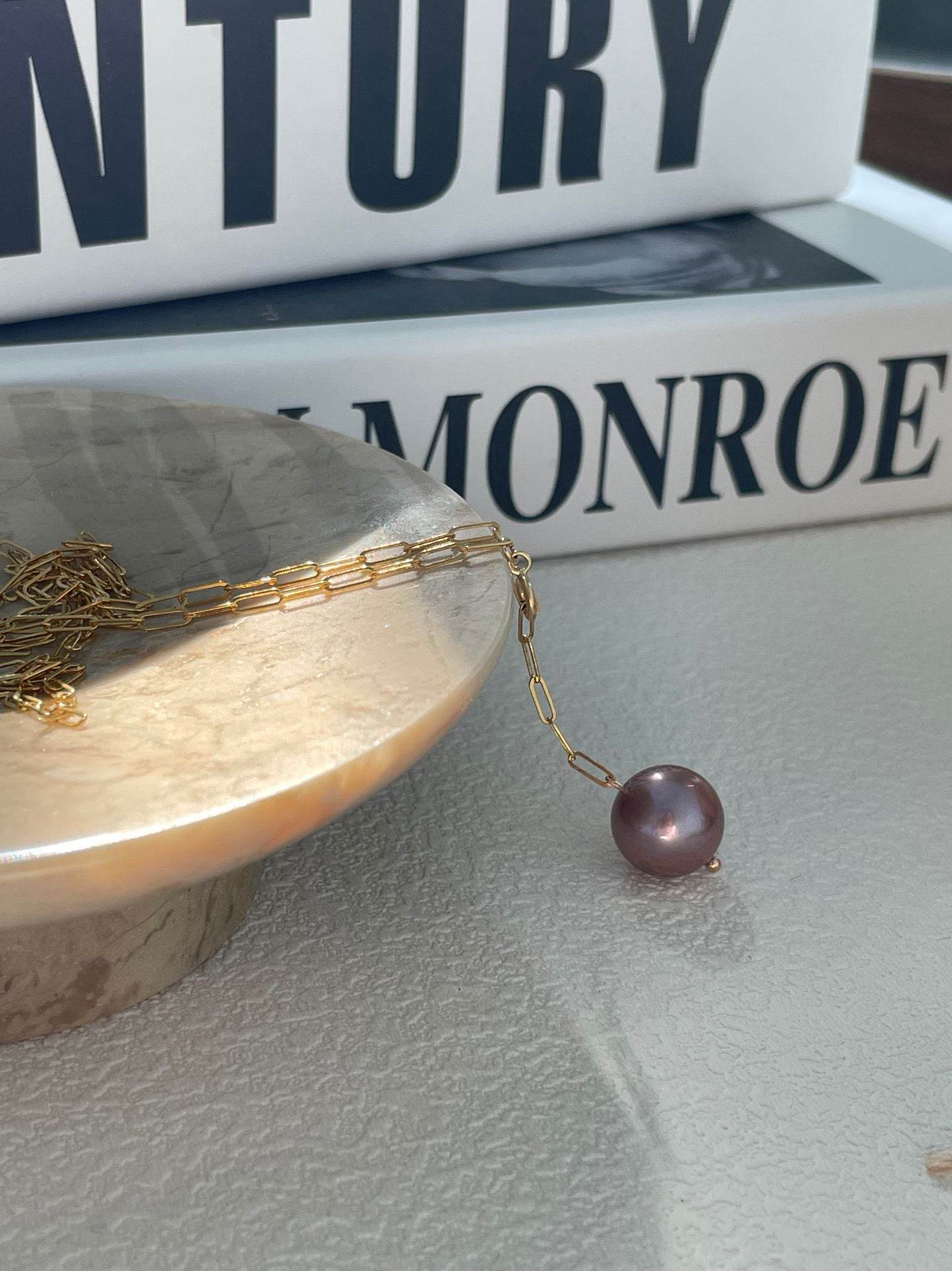 “Violet Drop” Single Pearl Necklace - SOLIS