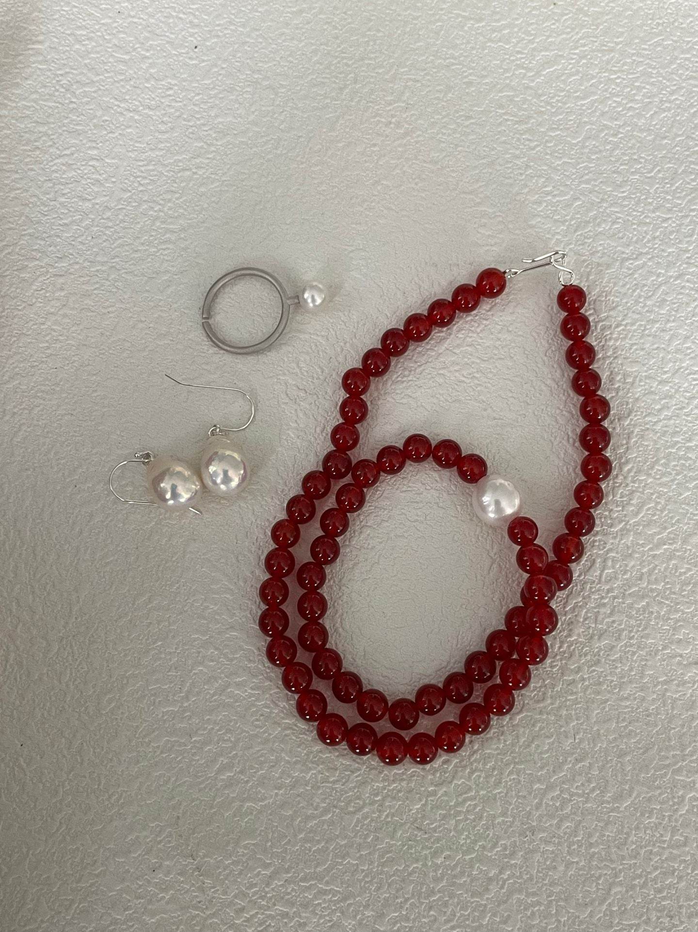 “Vermilion” Red Agate & Pearl Center Necklace - SOLIS