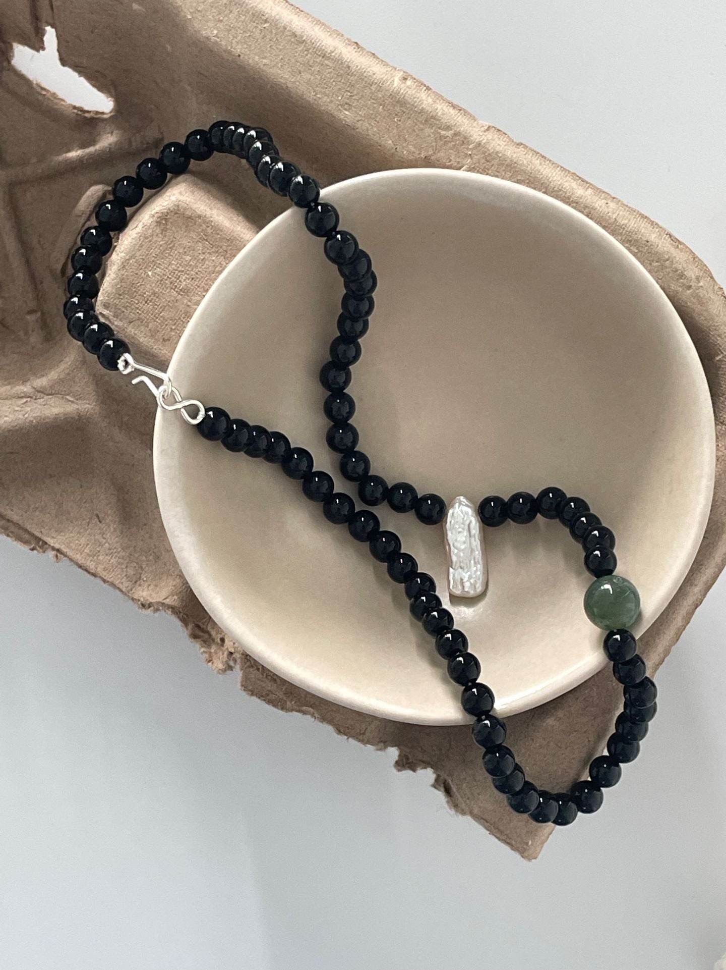 “Shadow & Light” Black Onyx Pearl Necklace - SOLIS