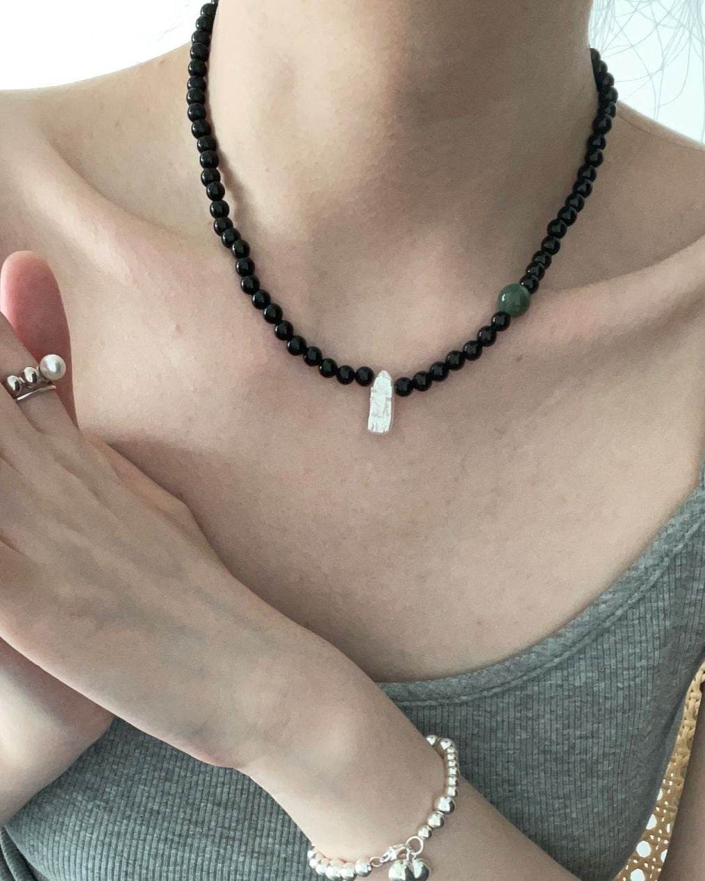 “Shadow & Light” Black Onyx Pearl Necklace - SOLIS