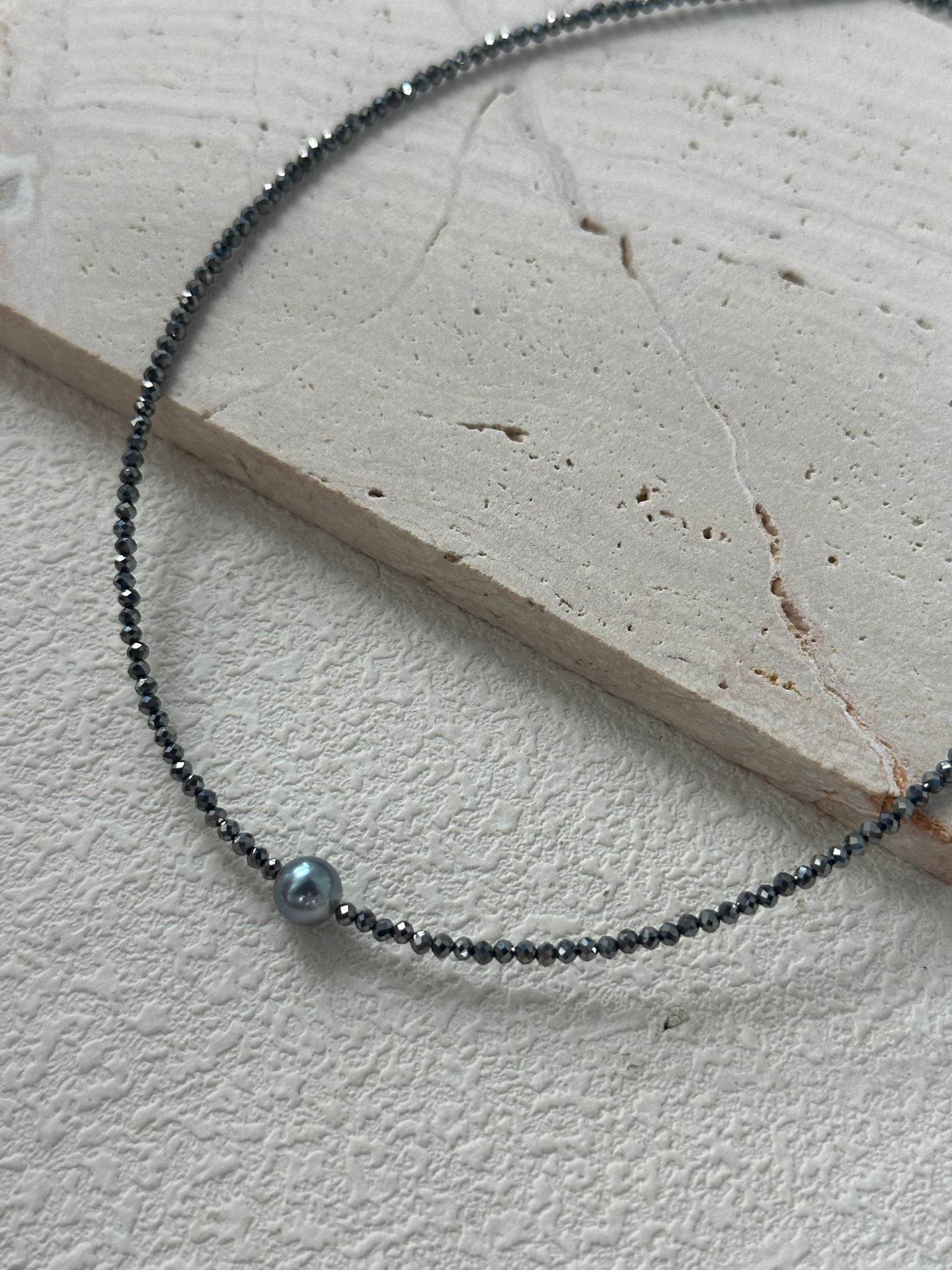 Pureline Swan Necklace - SOLIS