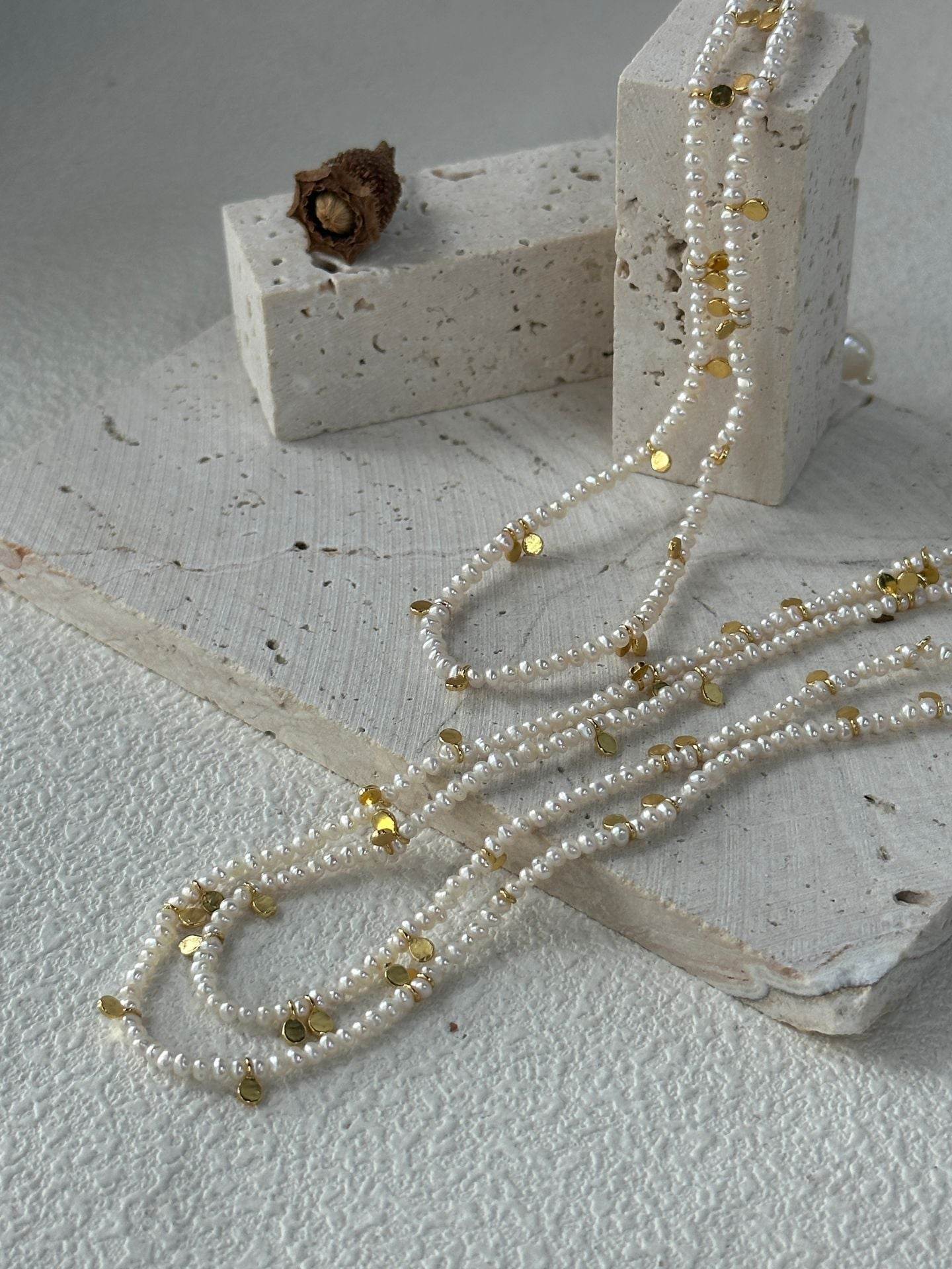 Floating Grace · Dual-Layer Pearl Chain Necklace - SOLIS