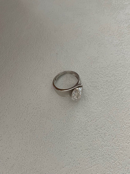 Keshi · Unfold Ring - SOLIS