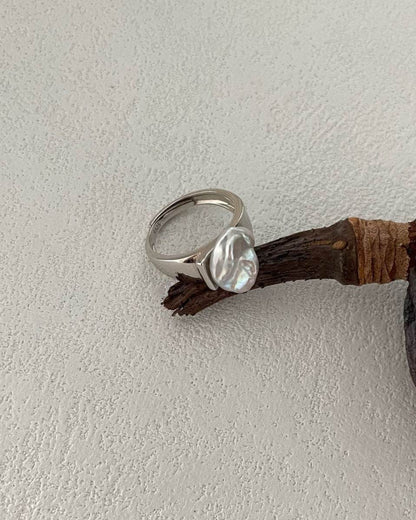 Keshi · Unfold Ring - SOLIS