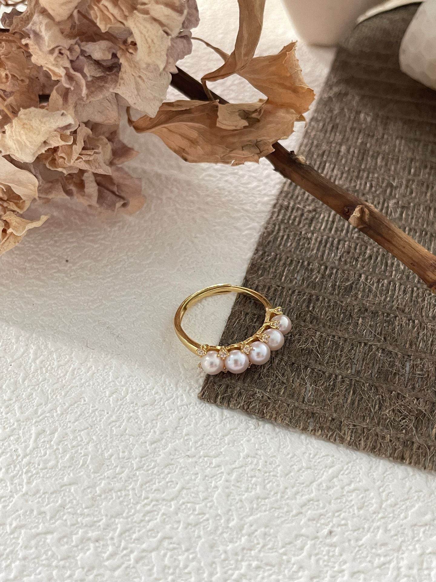 Row Diamond Pearl Ring - SOLIS