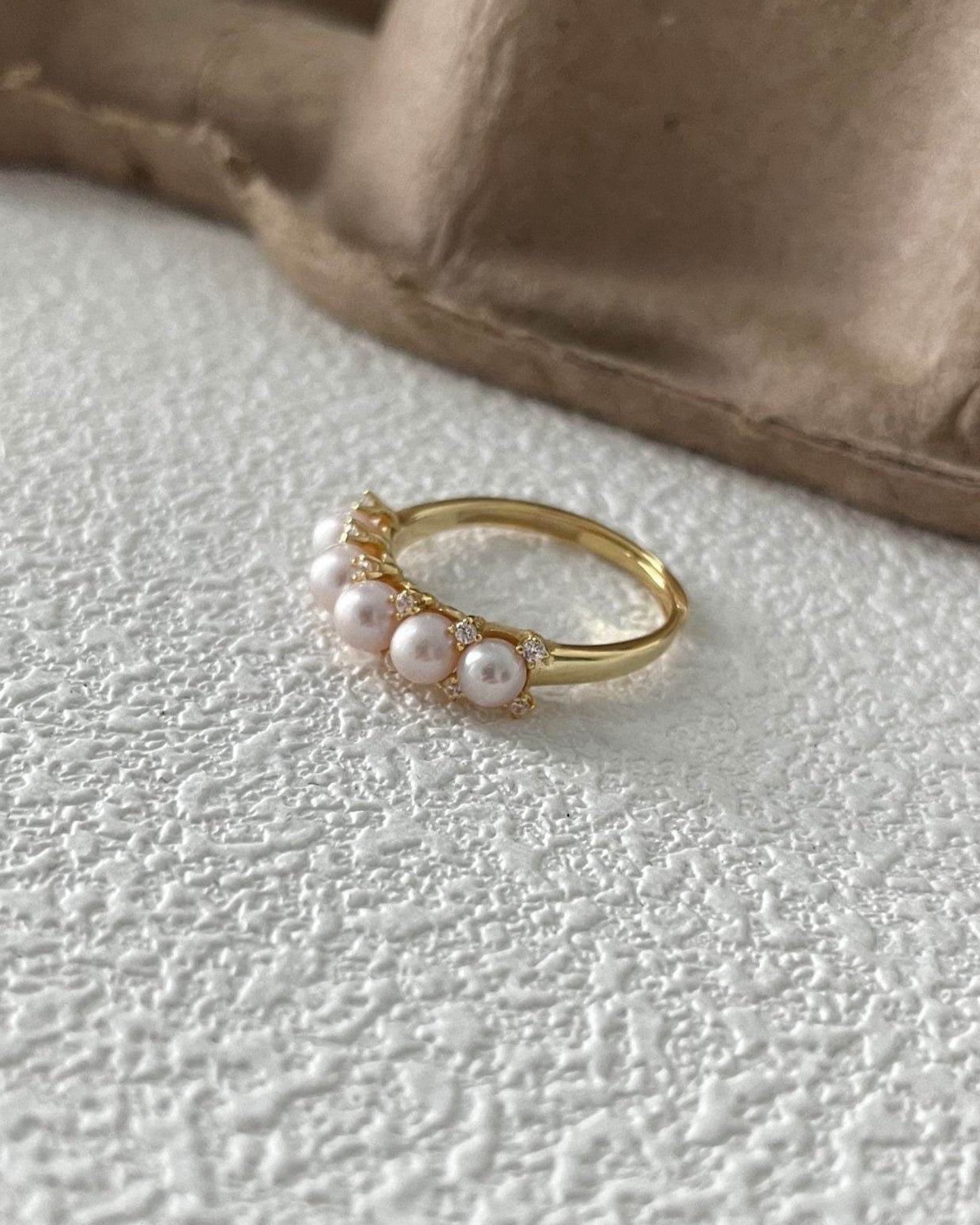 Row Diamond Pearl Ring - SOLIS