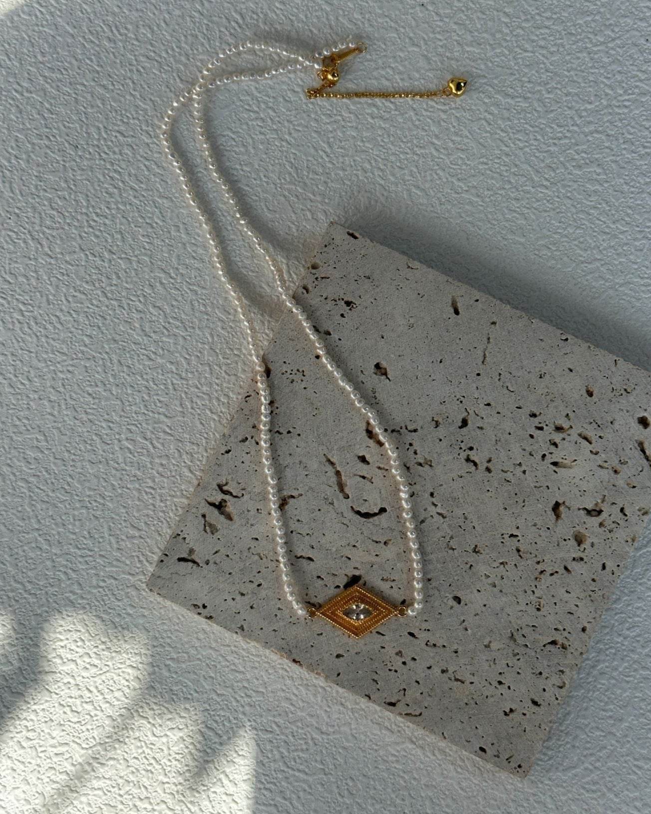 Greek Eye – Pearl Beaded Necklace - SOLIS