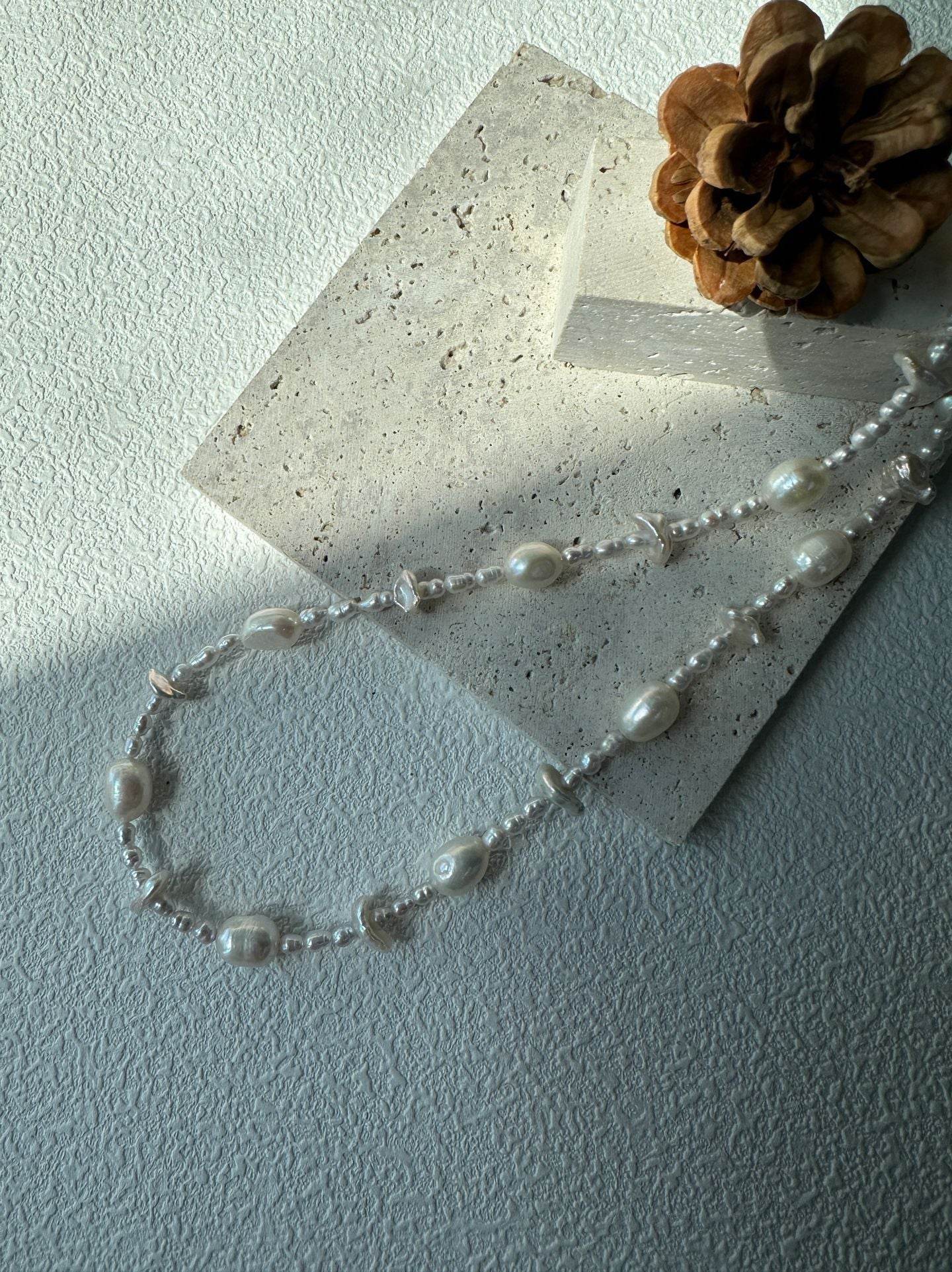 Scatter Pearl Necklace - SOLIS