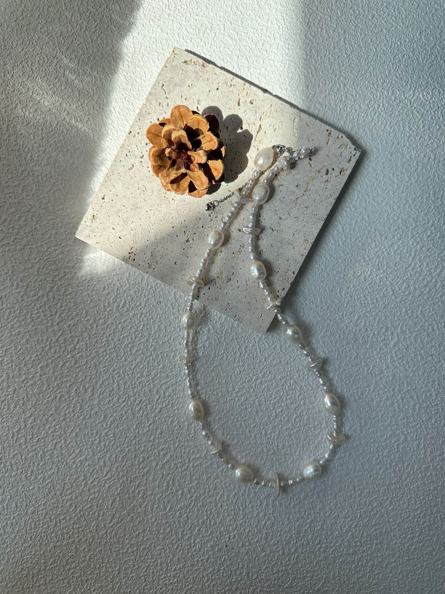 Scatter Pearl Necklace - SOLIS