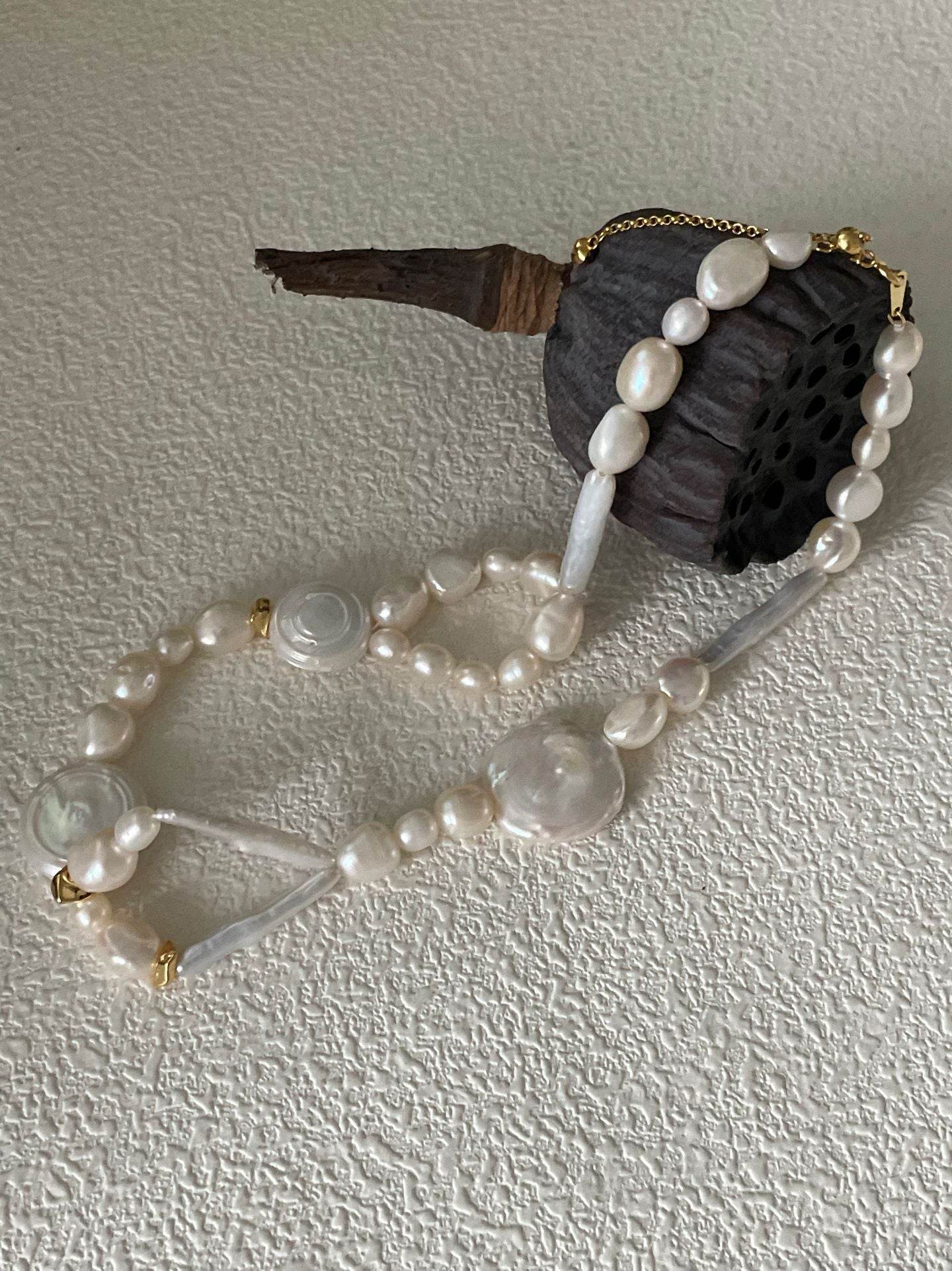 Celeste · Baroque Pearl Statement Necklace - SOLIS