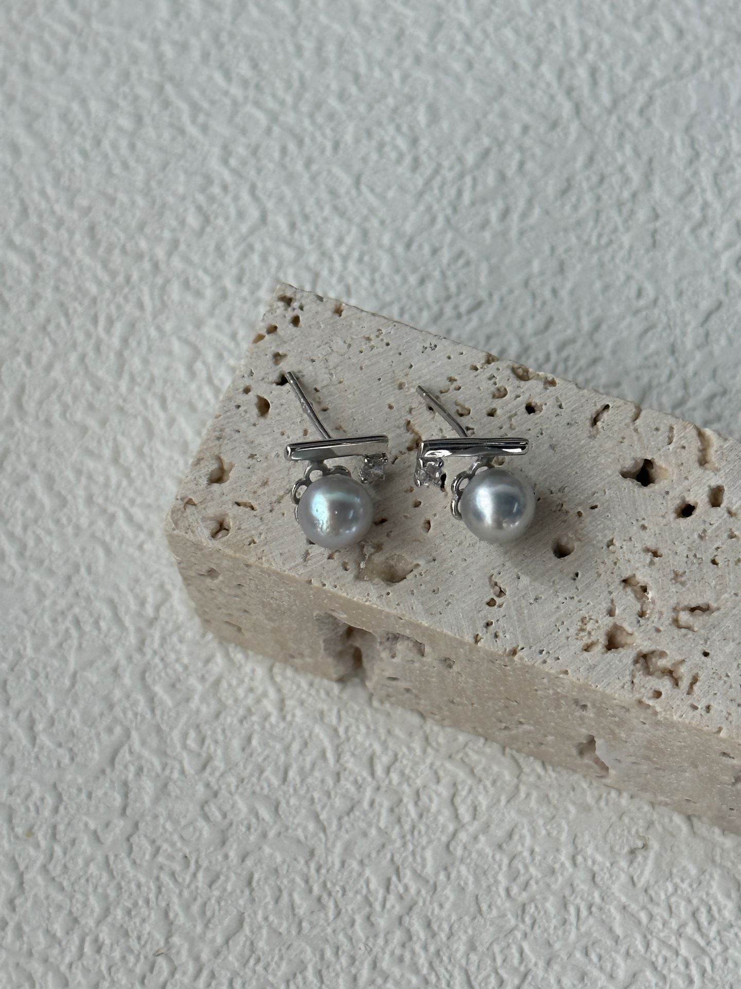Minimal Sugar Cube Earrings - SOLIS