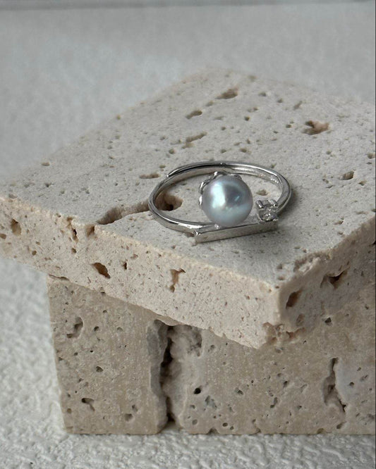 Minimal Sugar Cube Ring - SOLIS