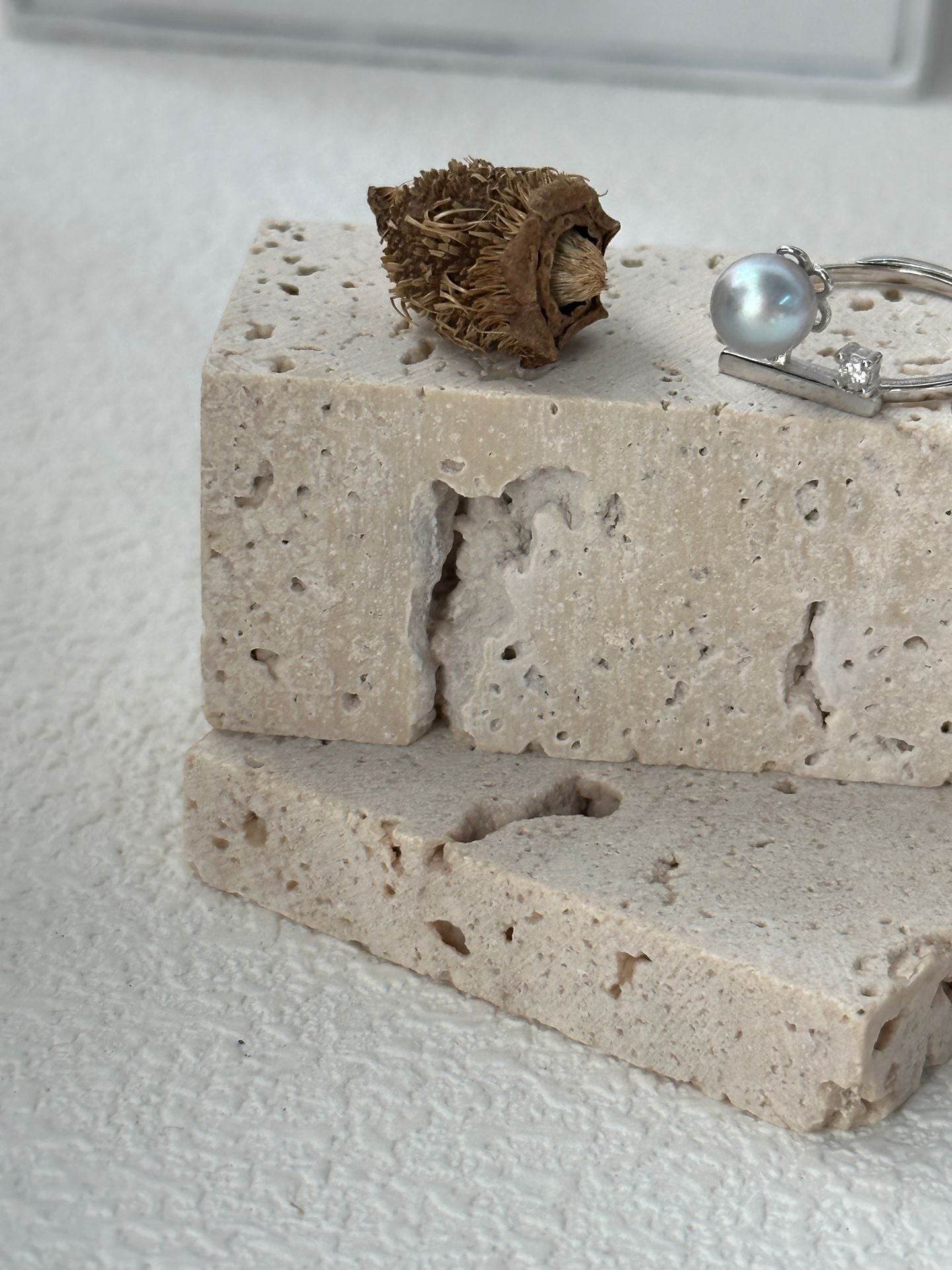 Minimal Sugar Cube Ring - SOLIS