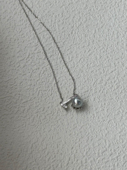 Minimal Sugar Cube Necklace - SOLIS