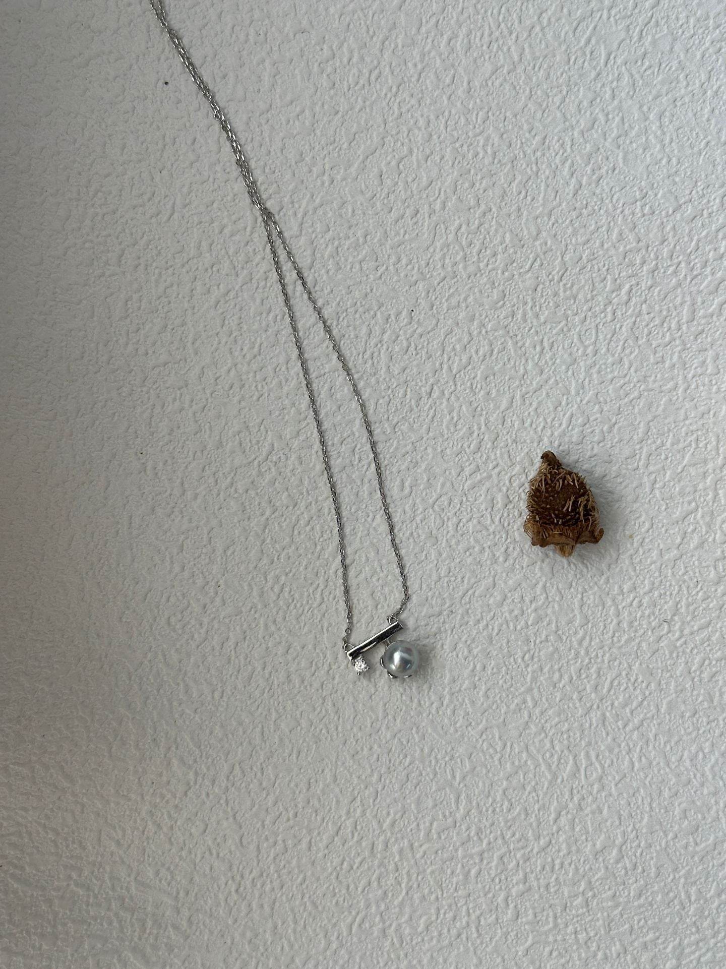 Minimal Sugar Cube Necklace - SOLIS