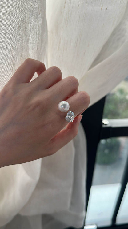 Private Treasures · Broken Silver Pearl Ring - SOLIS