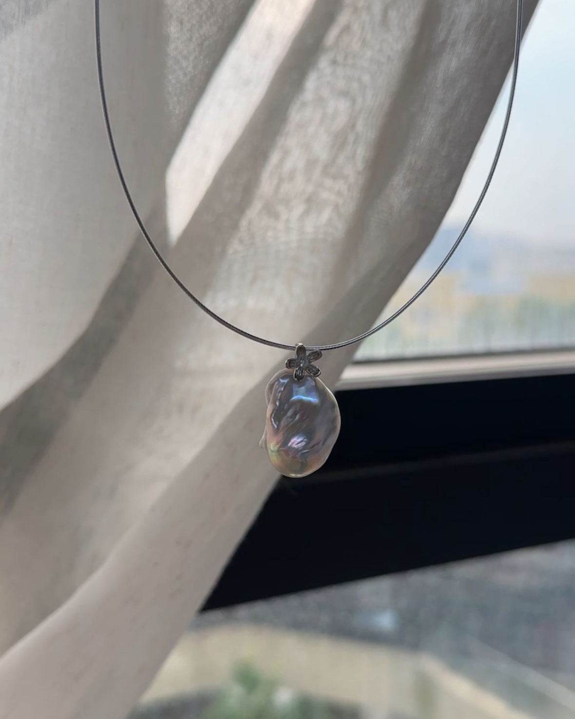 Private Treasures · Silver Camellia Baroque Pearl Necklace - SOLIS