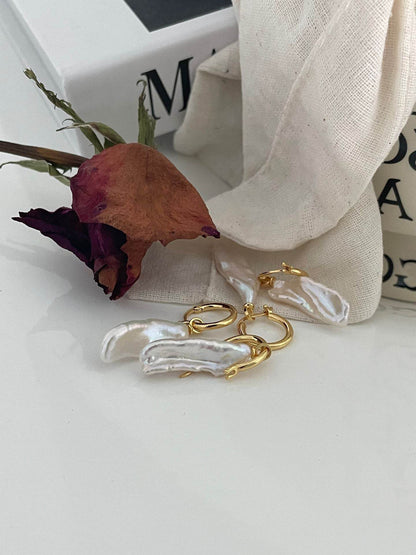 Baroque Stick Pearl Hoop Earrings - SOLIS