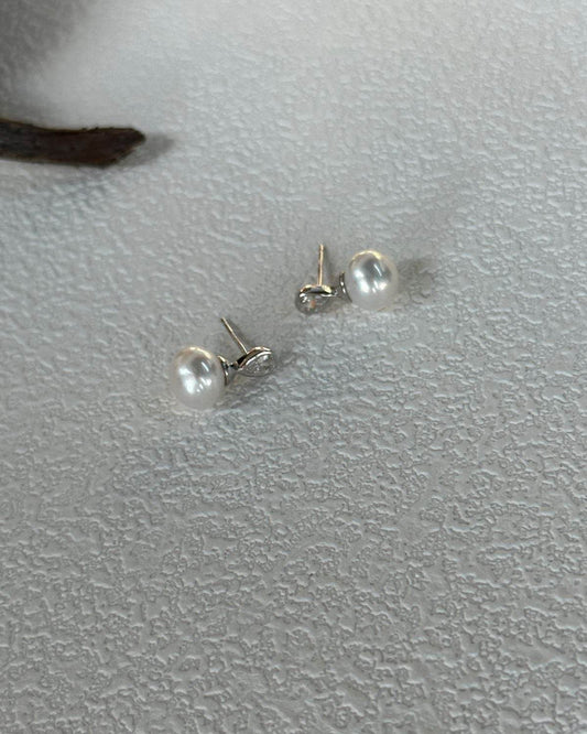 “Little Bottle” Pearl Stud Earrings - SOLIS