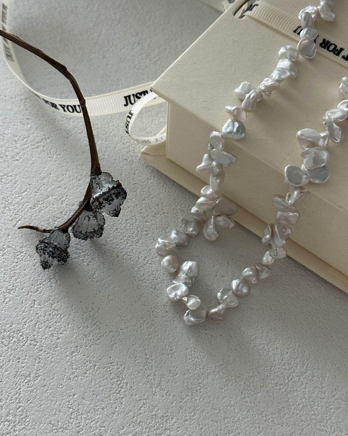 Keshi Pearl Necklace - SOLIS