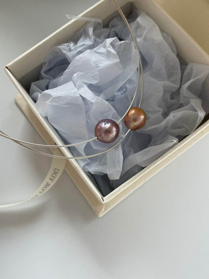 Minimalist Baroque Pearl Choker - SOLIS