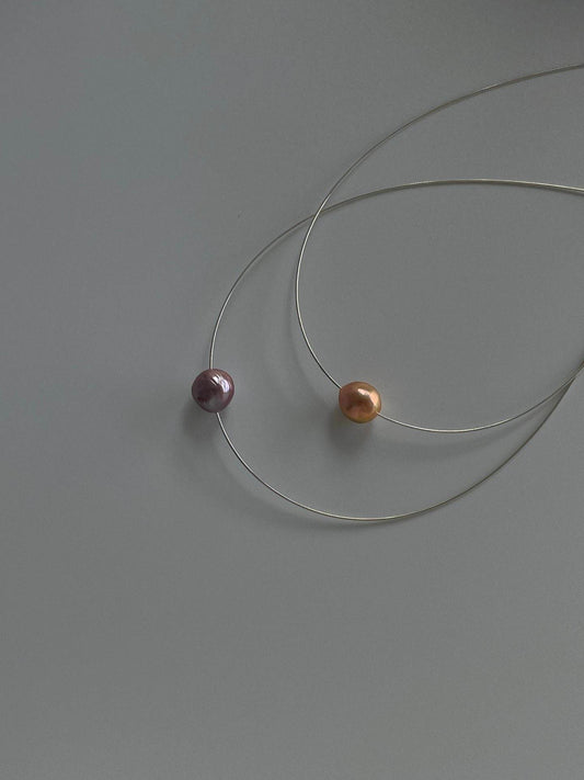 Minimalist Baroque Pearl Choker - SOLIS