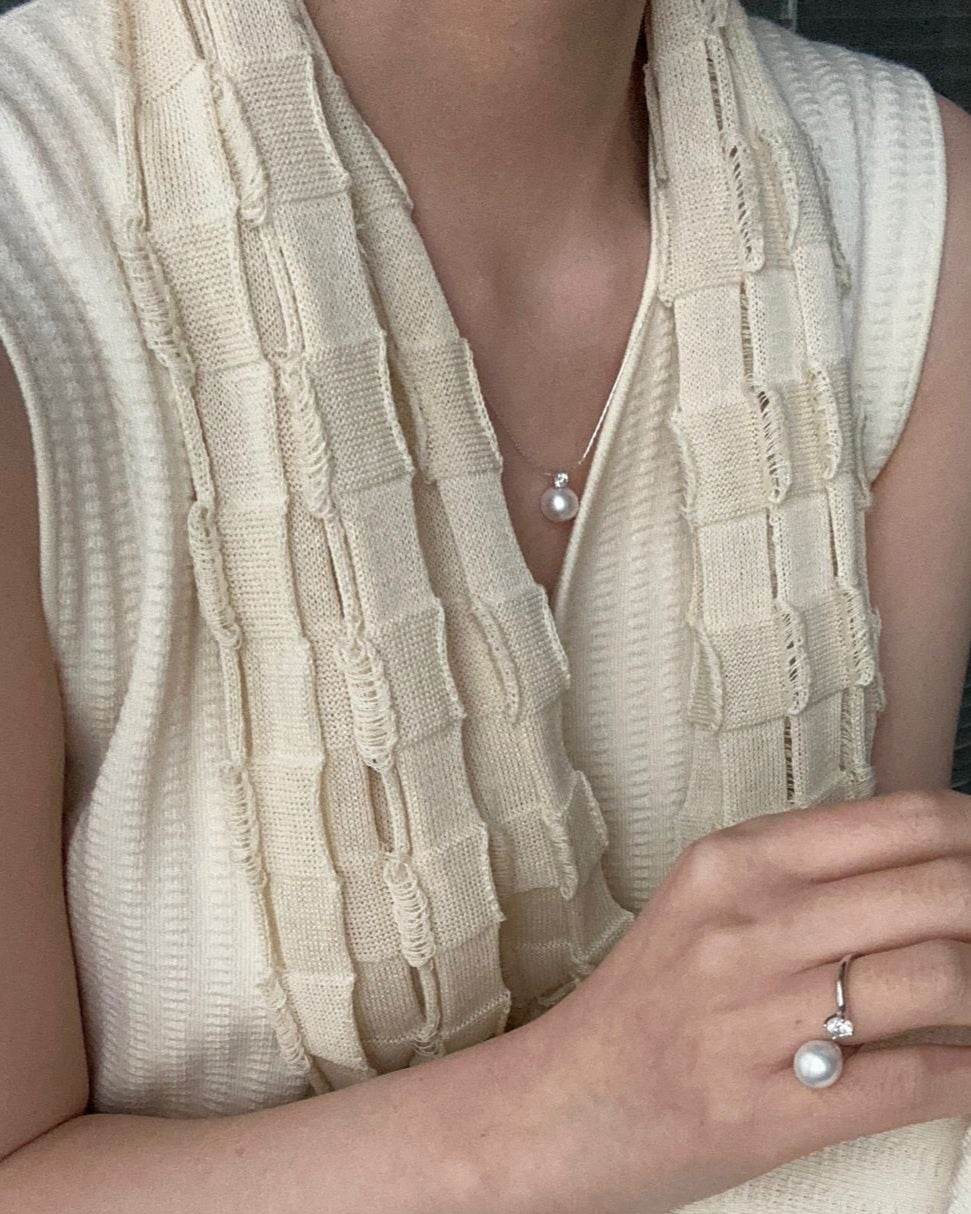 Minimalist White Pearl & Zircon Pendant Necklace - SOLIS