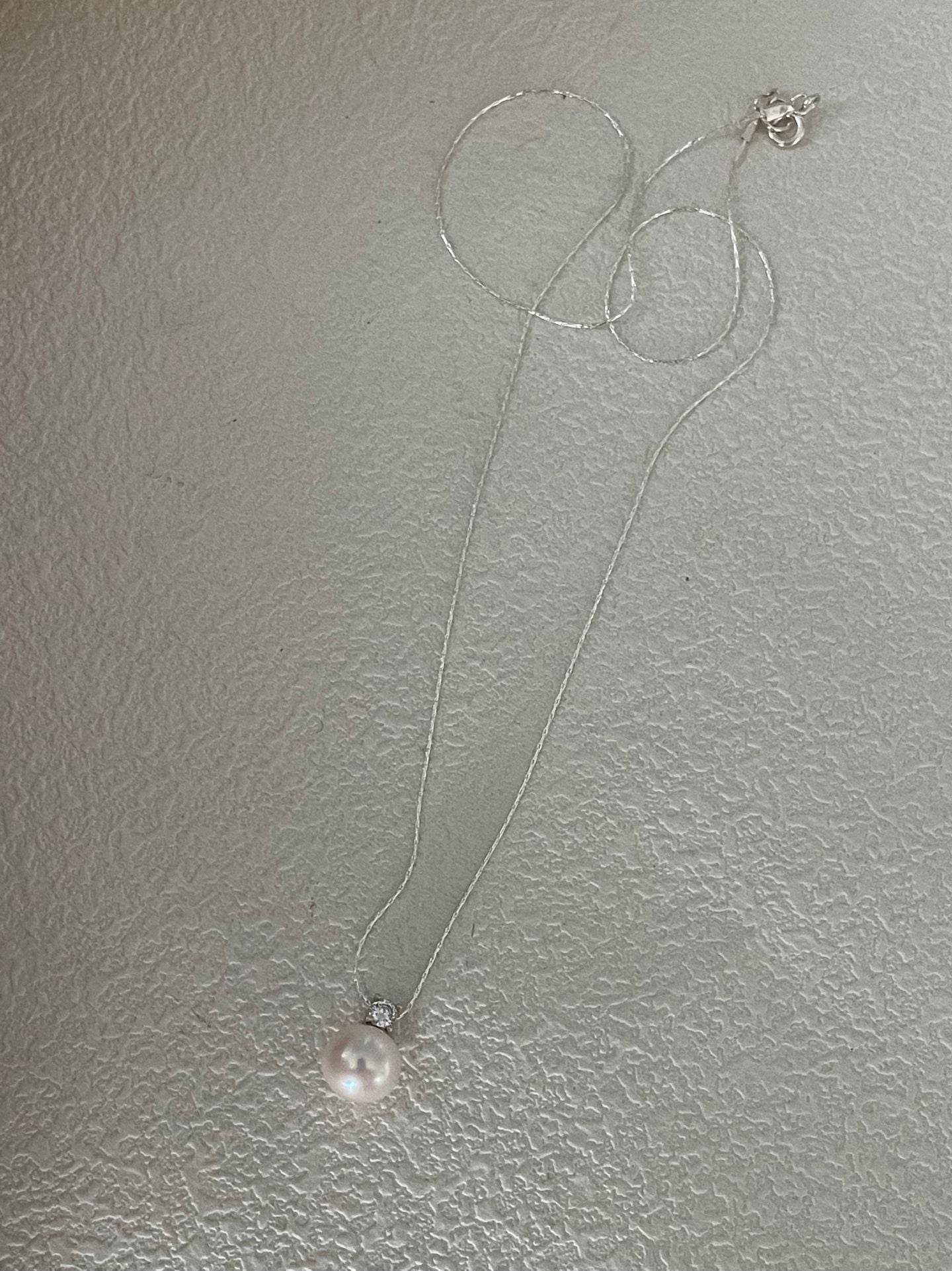 Minimalist White Pearl & Zircon Pendant Necklace - SOLIS