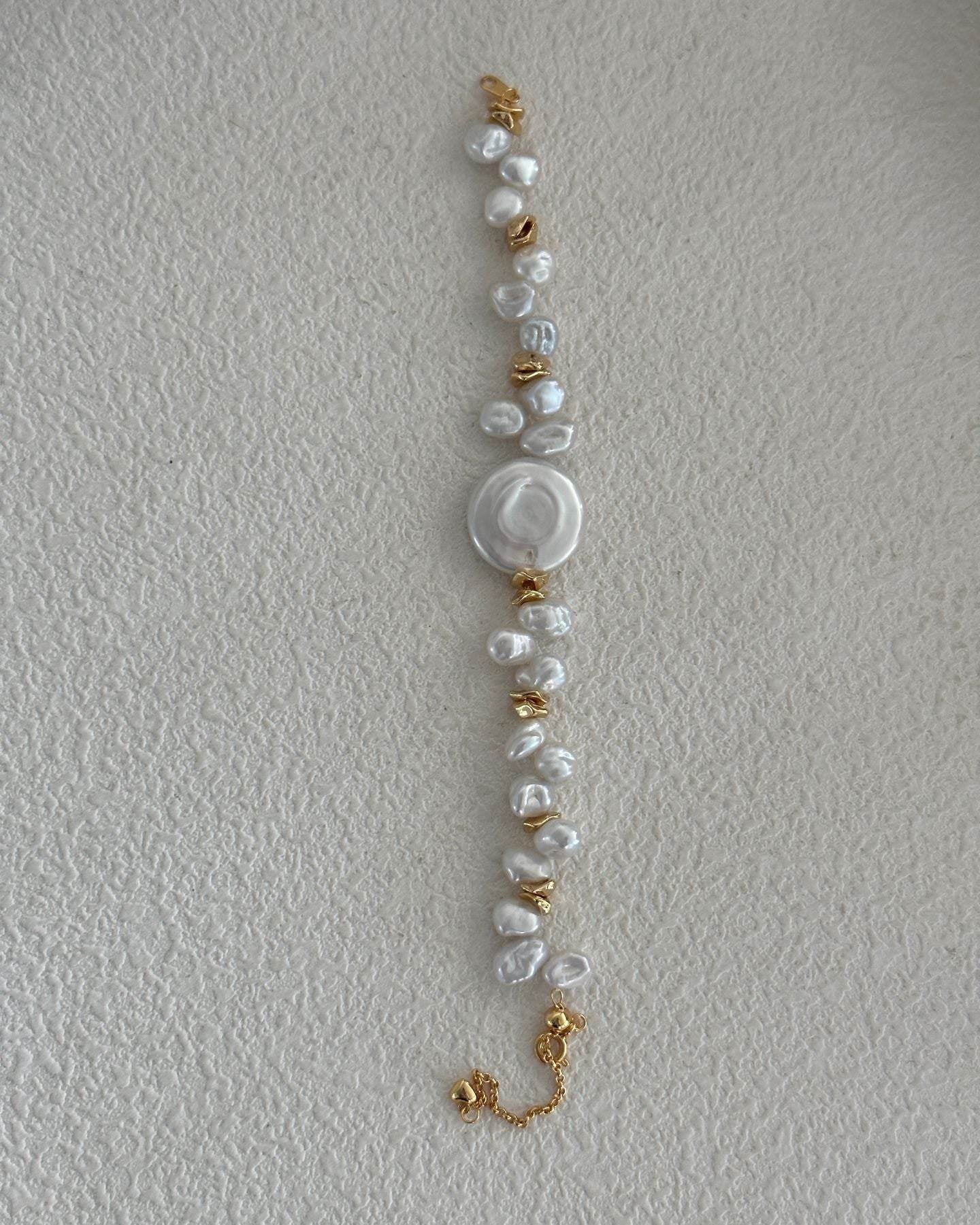 Gold Medallion & Coin Pearl Keshi Set - SOLIS