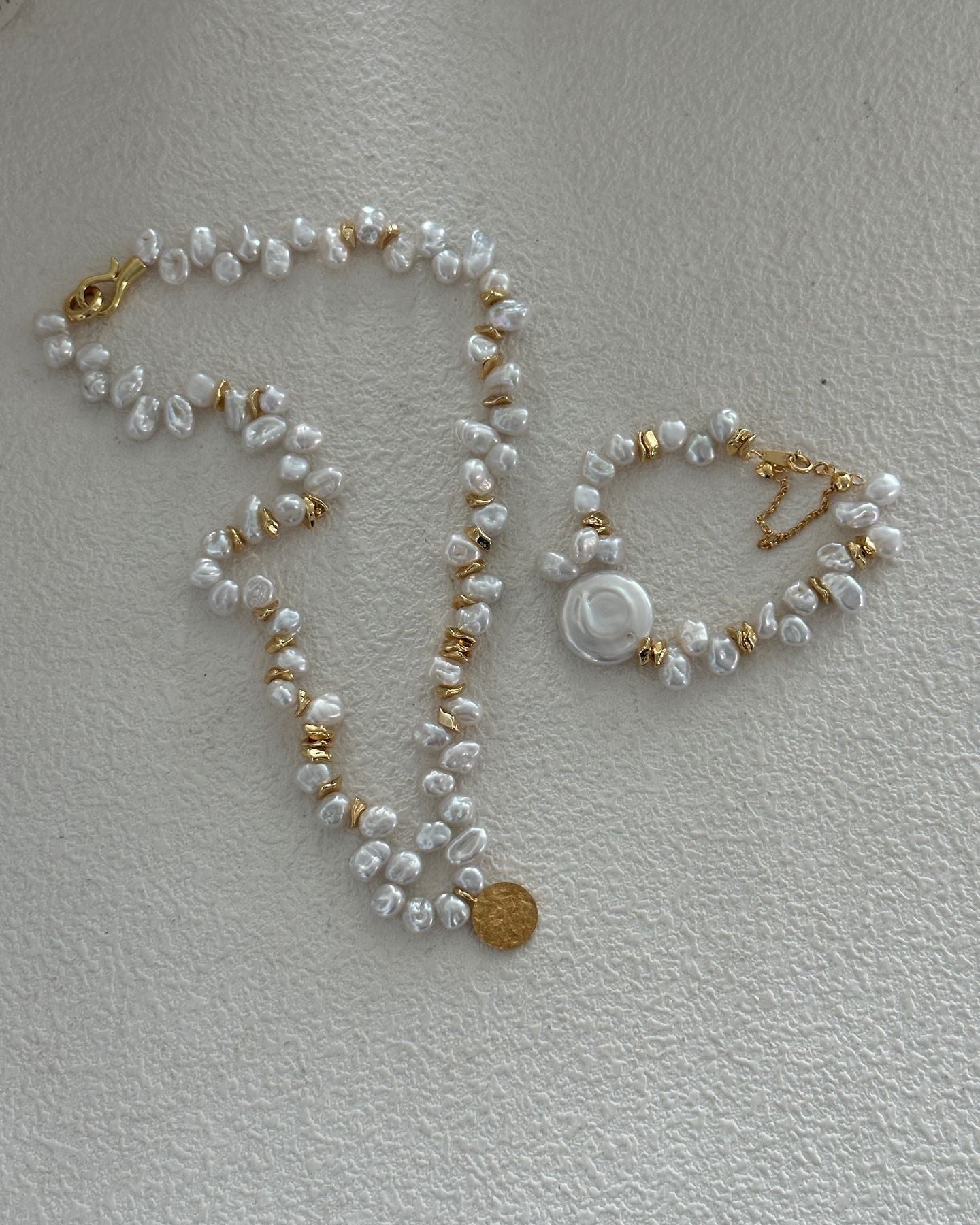 Gold Medallion & Coin Pearl Keshi Set - SOLIS