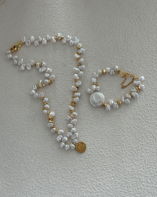 Gold Medallion & Coin Pearl Keshi Set - SOLIS