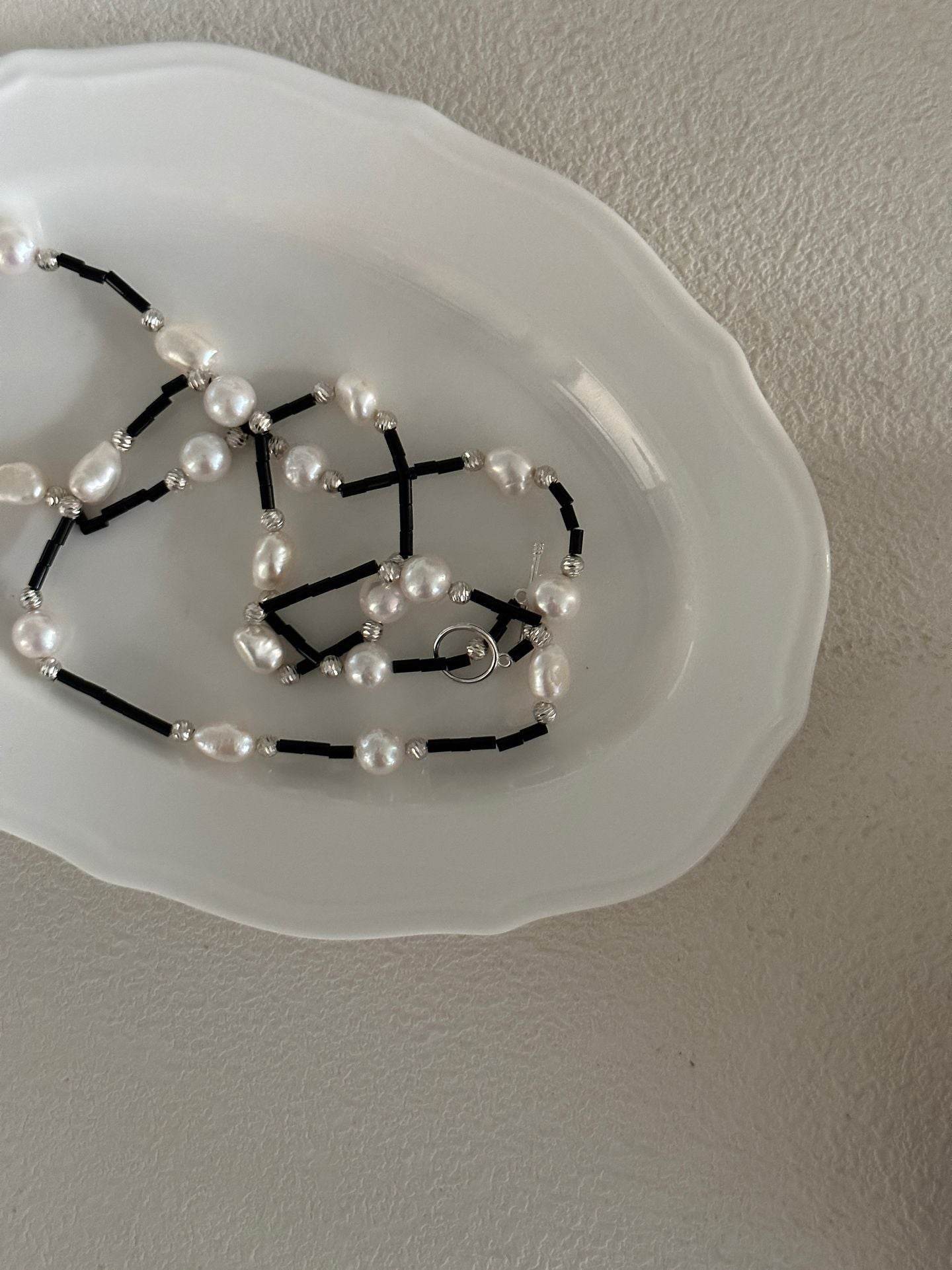 Black Onyx & Baroque Pearl Long Necklace - SOLIS