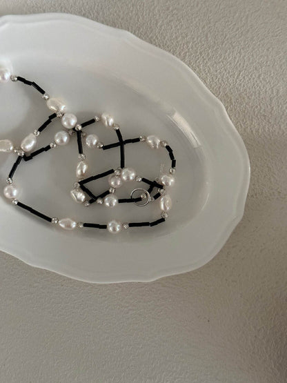 Black Onyx & Baroque Pearl Long Necklace - SOLIS