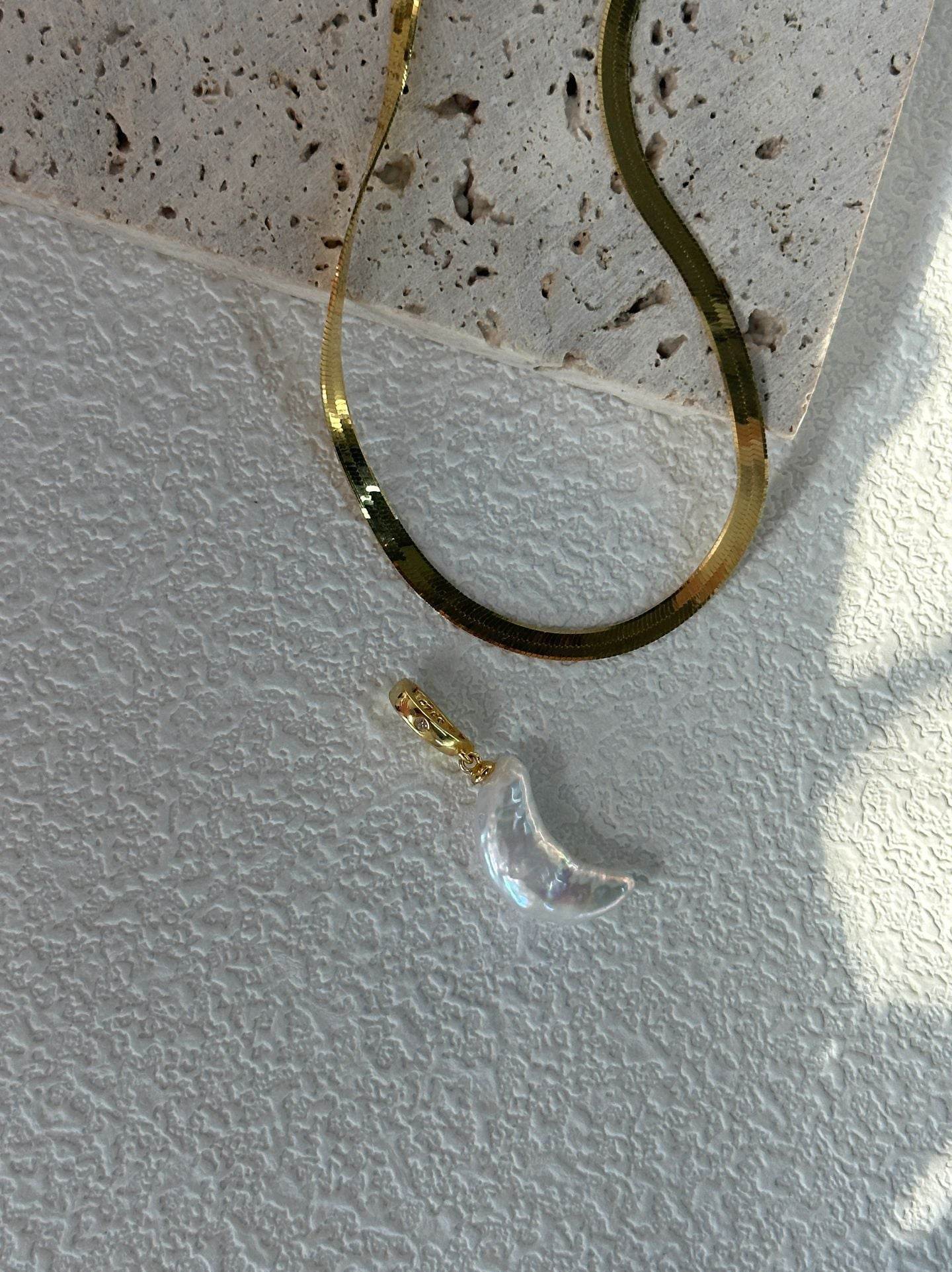 Freshwater Pearl Crescent Moonlight Necklace - SOLIS