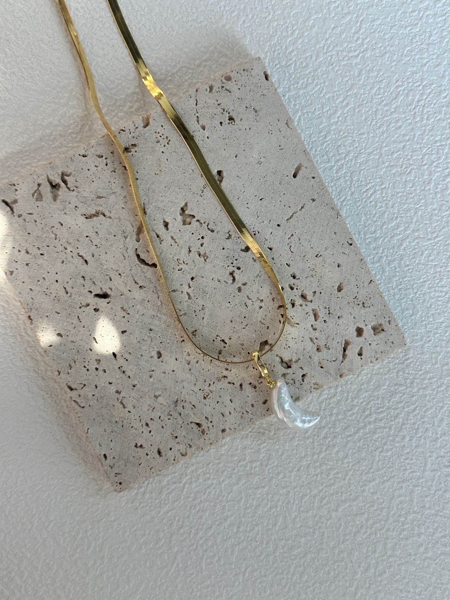 Freshwater Pearl Crescent Moonlight Necklace - SOLIS