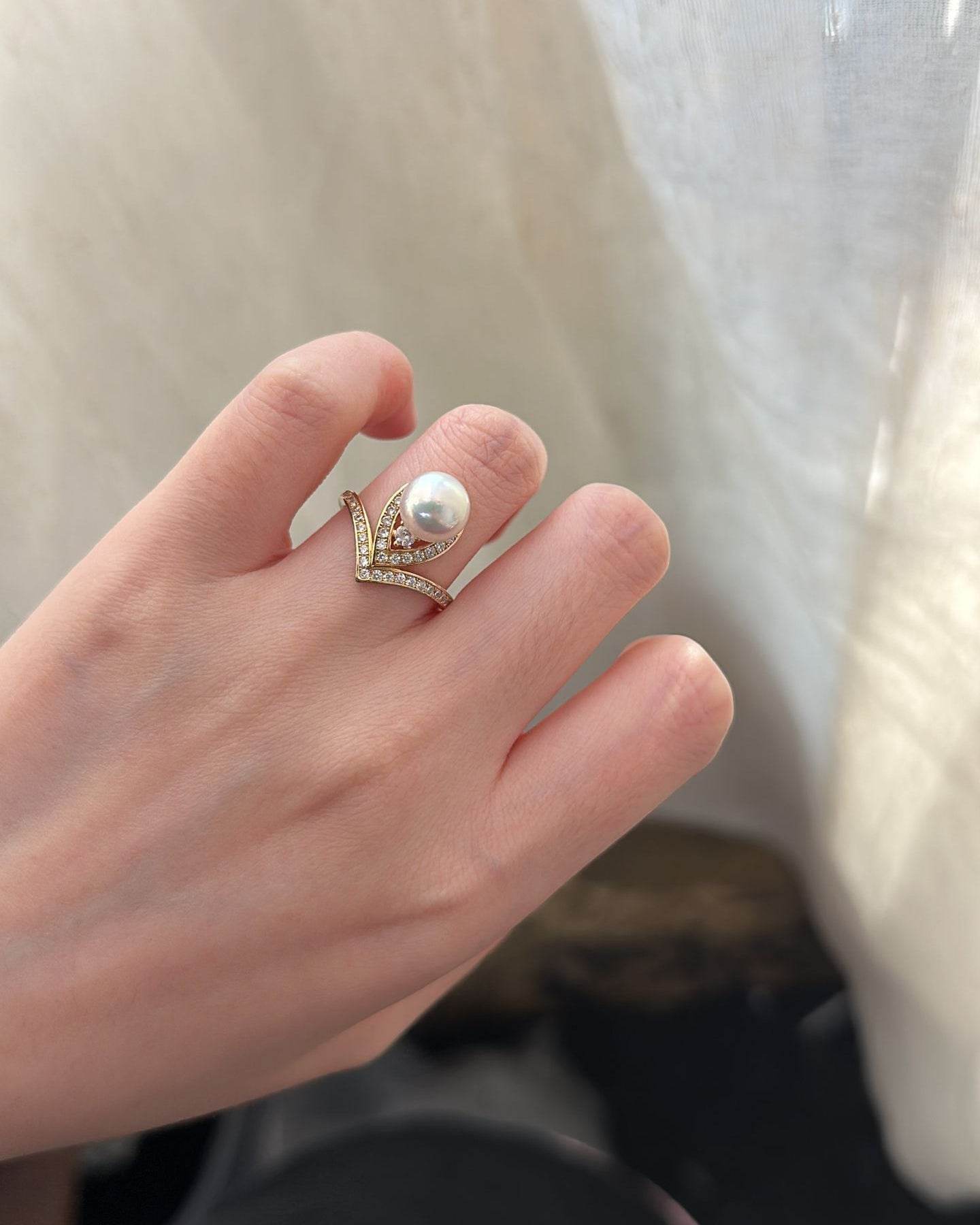 Private Treasures · Akoya Pearl Ring - SOLIS