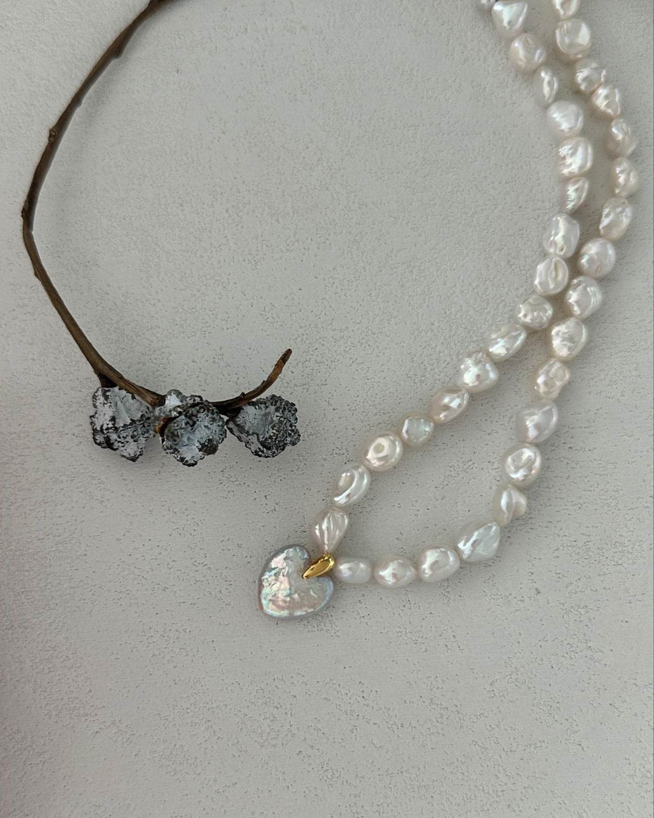 Runaway Sweetheart Pearl Necklace - SOLIS
