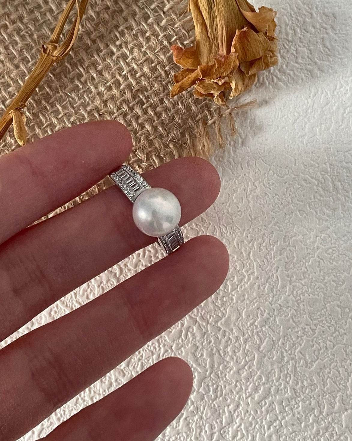 Pureline Eve Ring - SOLIS