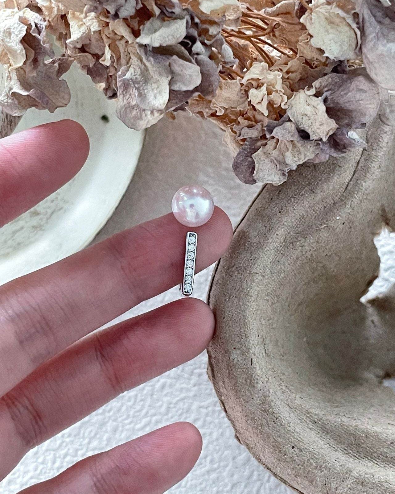 Geometric Pearl Ring - SOLIS