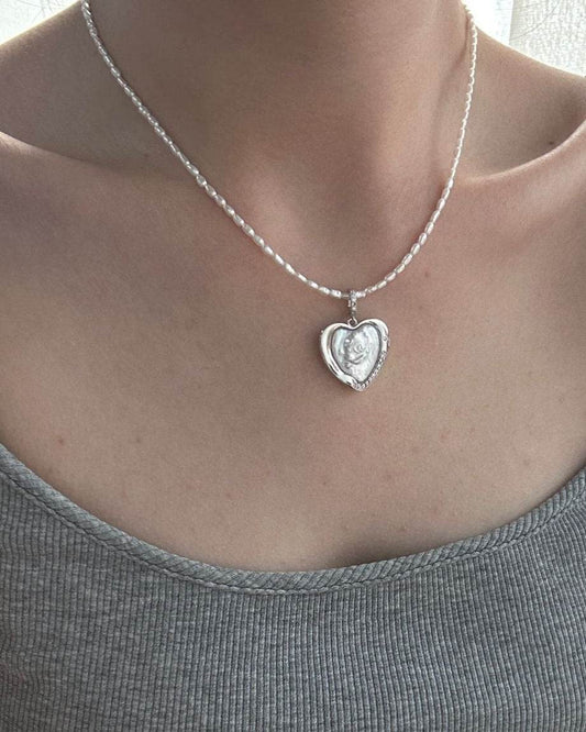 Private Treasures · “Blueblood Heart” Pendant - SOLIS