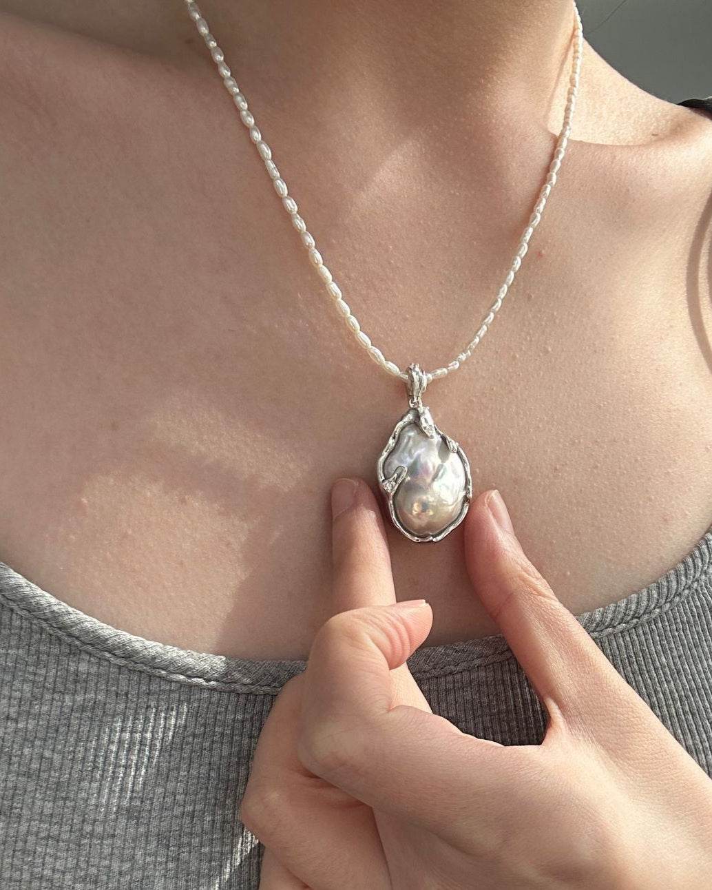 Private Treasures ·Sterling Silver Baroque Pearl Pendant - SOLIS