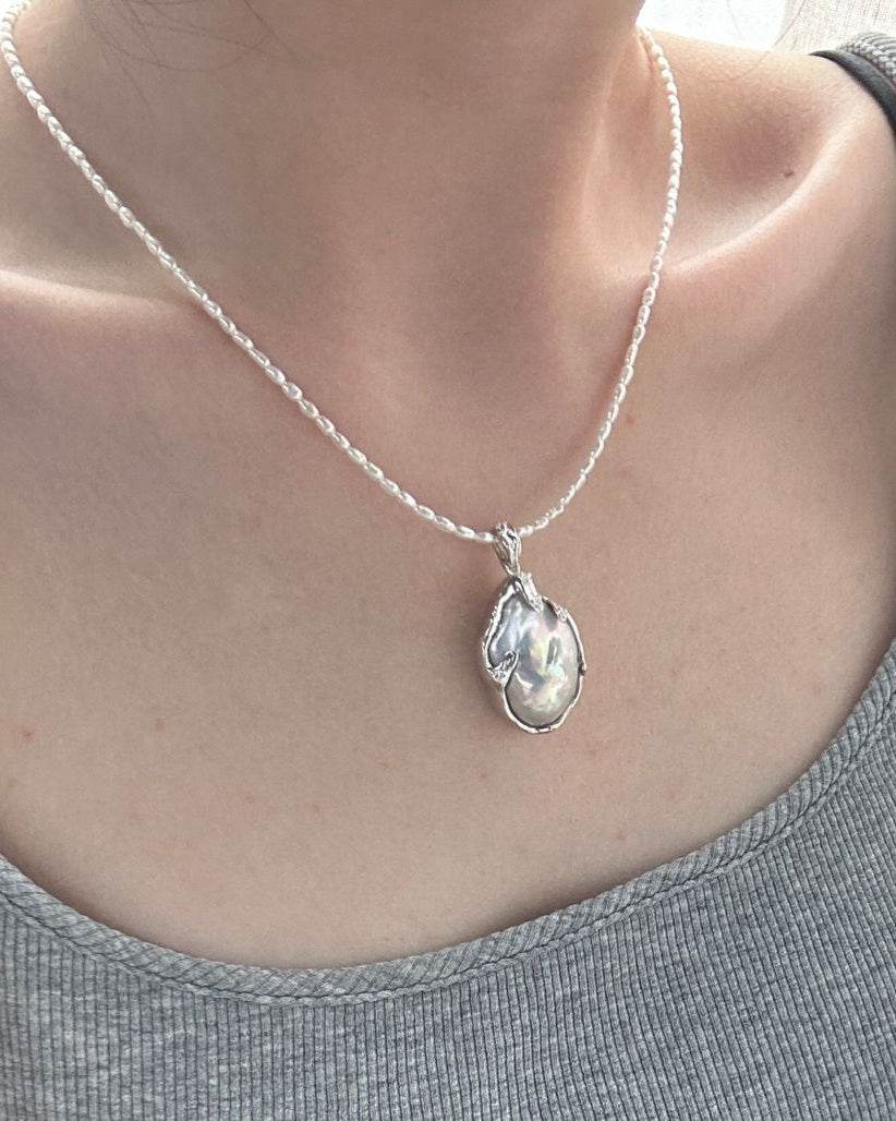 Private Treasures ·Sterling Silver Baroque Pearl Pendant - SOLIS