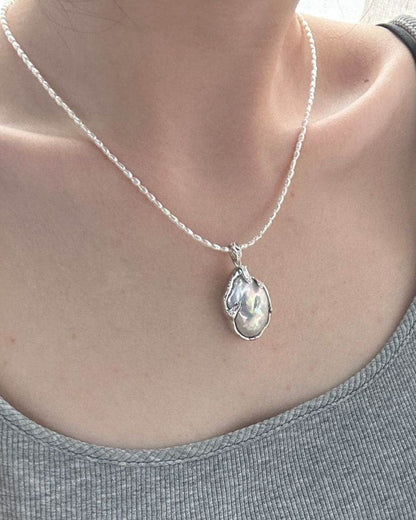 Private Treasures ·Sterling Silver Baroque Pearl Pendant - SOLIS