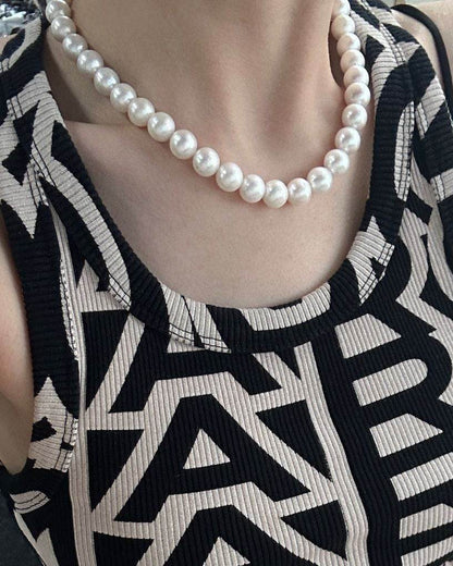 Private Treasure · Lustre Whisper · Necklace - SOLIS