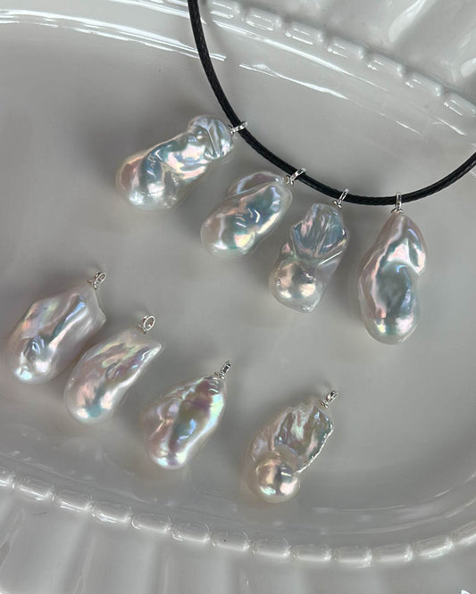 Private Treasure · Solace · Pendant - SOLIS