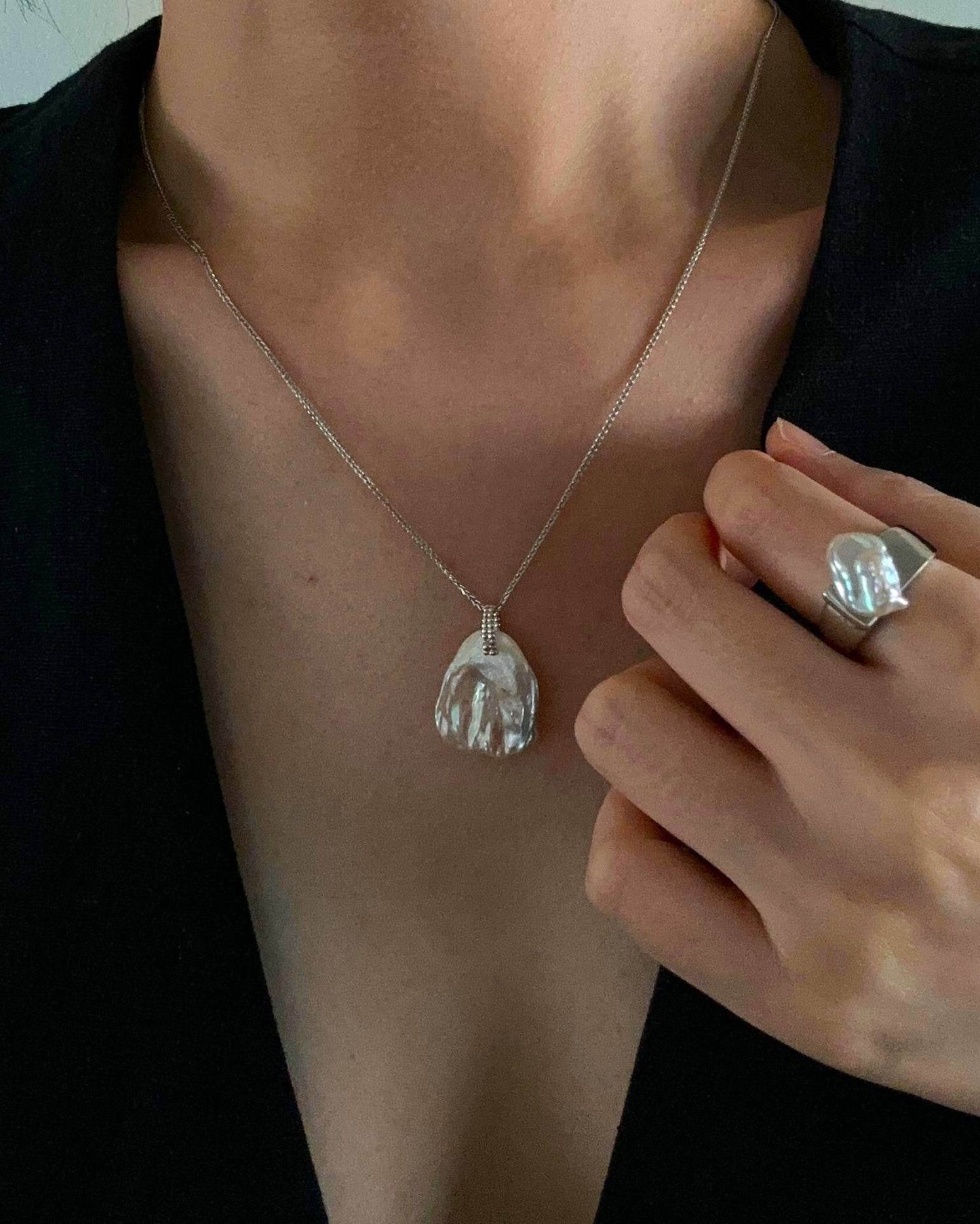 Petals Lune Necklace - SOLIS