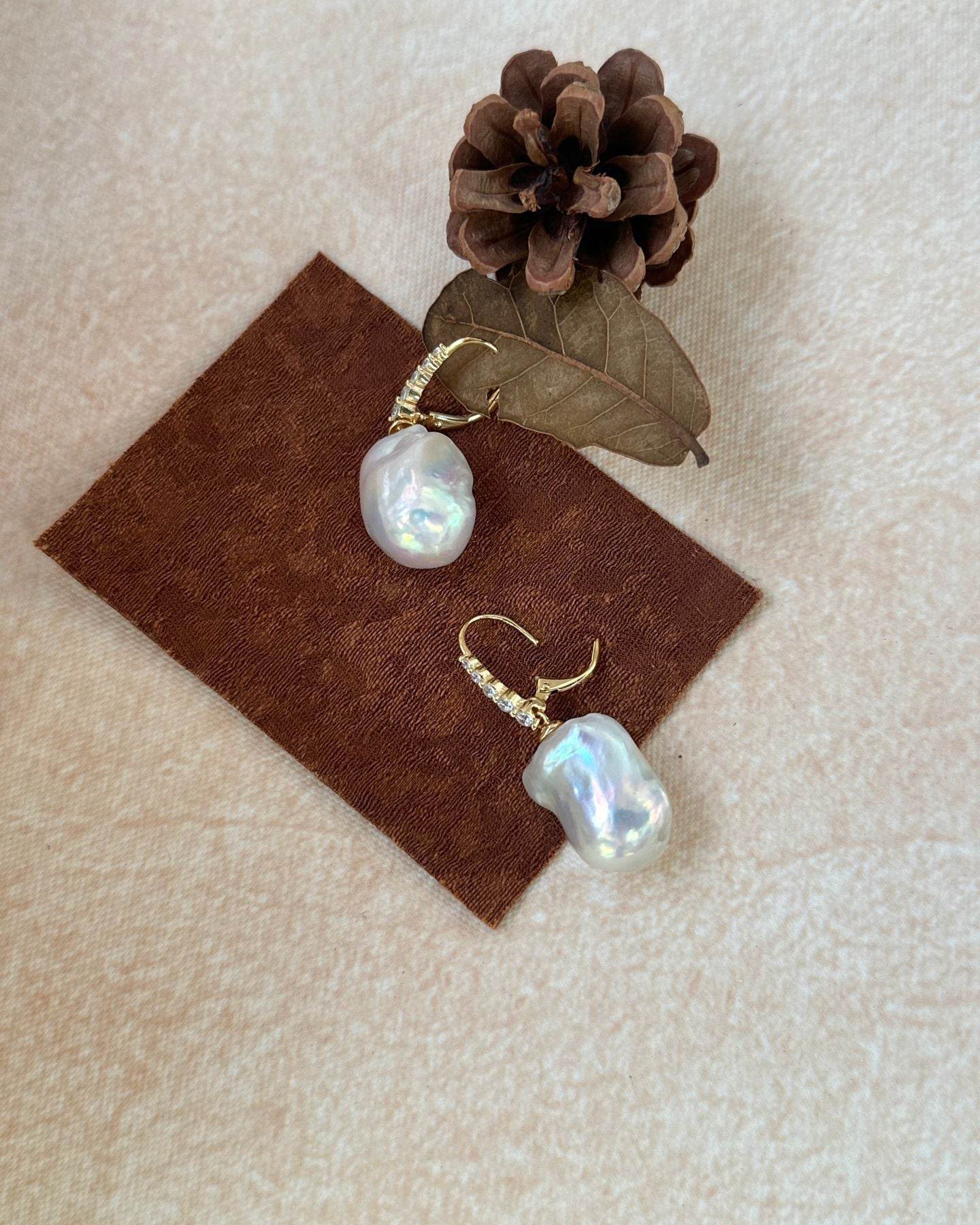 Baroque Whisper Earrings - SOLIS